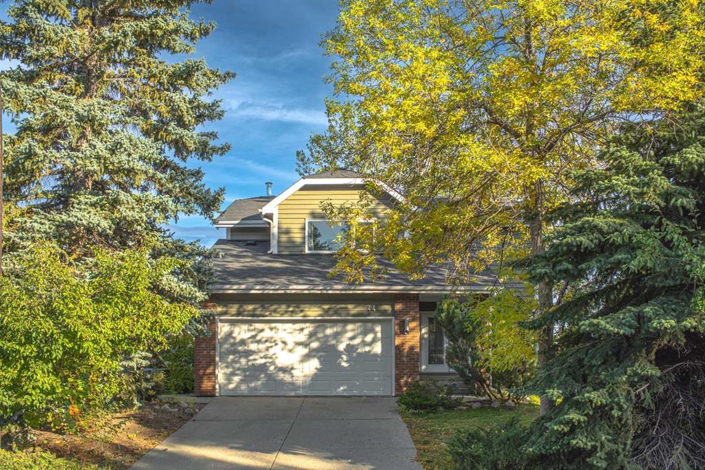 Picture of 44 Stradwick Way SW, Calgary Real Estate Listing
