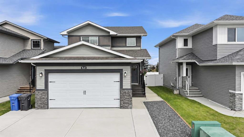 Picture of 64 Henderson Crescent , Penhold Real Estate Listing