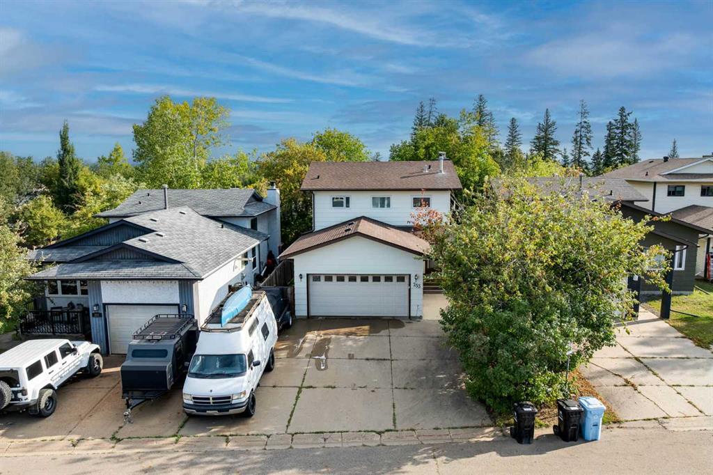 Picture of 253 Gladstone Bay , Fort McMurray Real Estate Listing