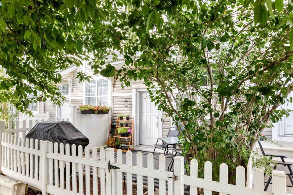 Picture of 3190 New Brighton Gardens SE, Calgary Real Estate Listing