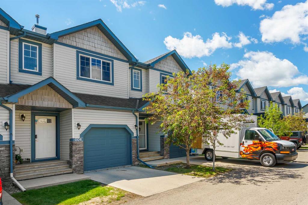 Picture of 604, 620 Luxstone Landing SW, Airdrie Real Estate Listing