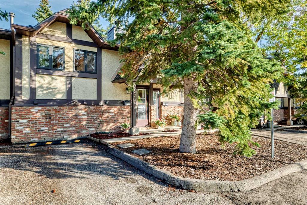 Picture of 127 Storybook Terrace NW, Calgary Real Estate Listing