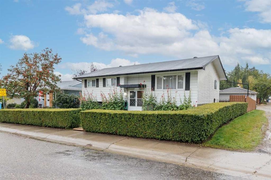 Picture of 67 Huntham Road NE, Calgary Real Estate Listing