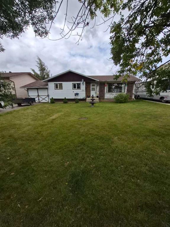 Picture of 505 7 Avenue , Beaverlodge Real Estate Listing