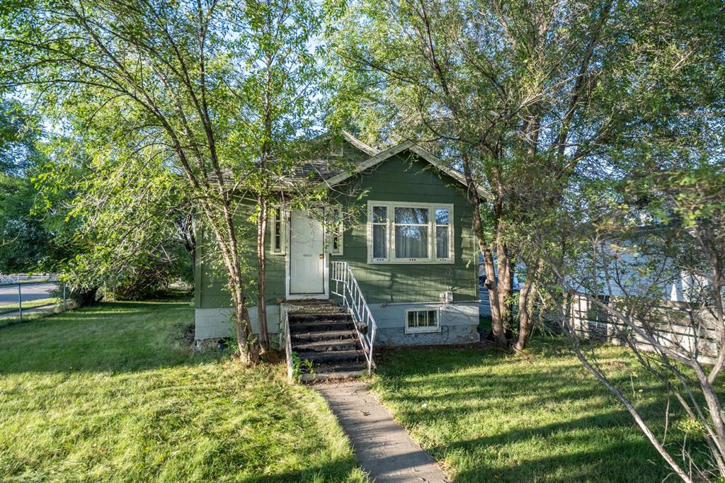 Picture of 4622 51 Street , Red Deer Real Estate Listing
