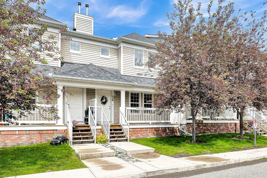 Picture of 86 Country Village Gate NE, Calgary Real Estate Listing