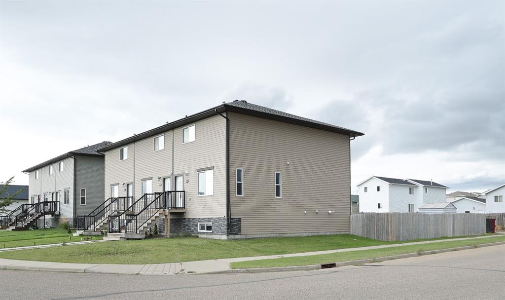 Picture of 347 17 Street E, Brooks Real Estate Listing