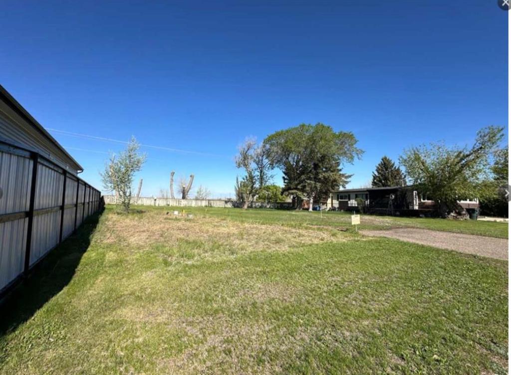 Picture of 295 Fleet Street SW, Medicine Hat Real Estate Listing