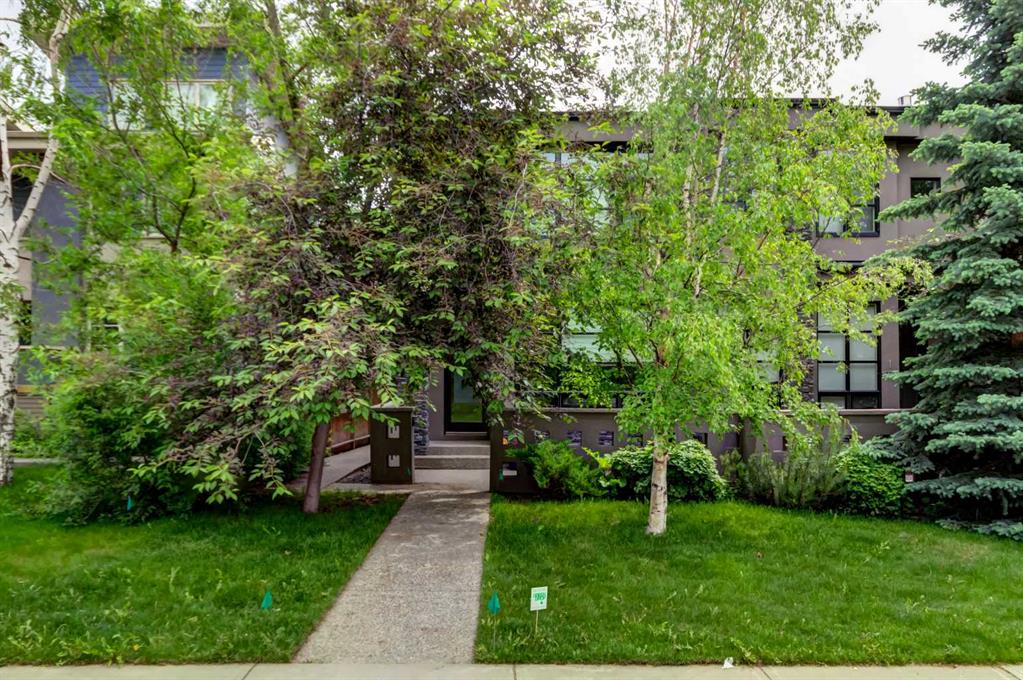 Picture of 2, 1934 36 Street SW, Calgary Real Estate Listing