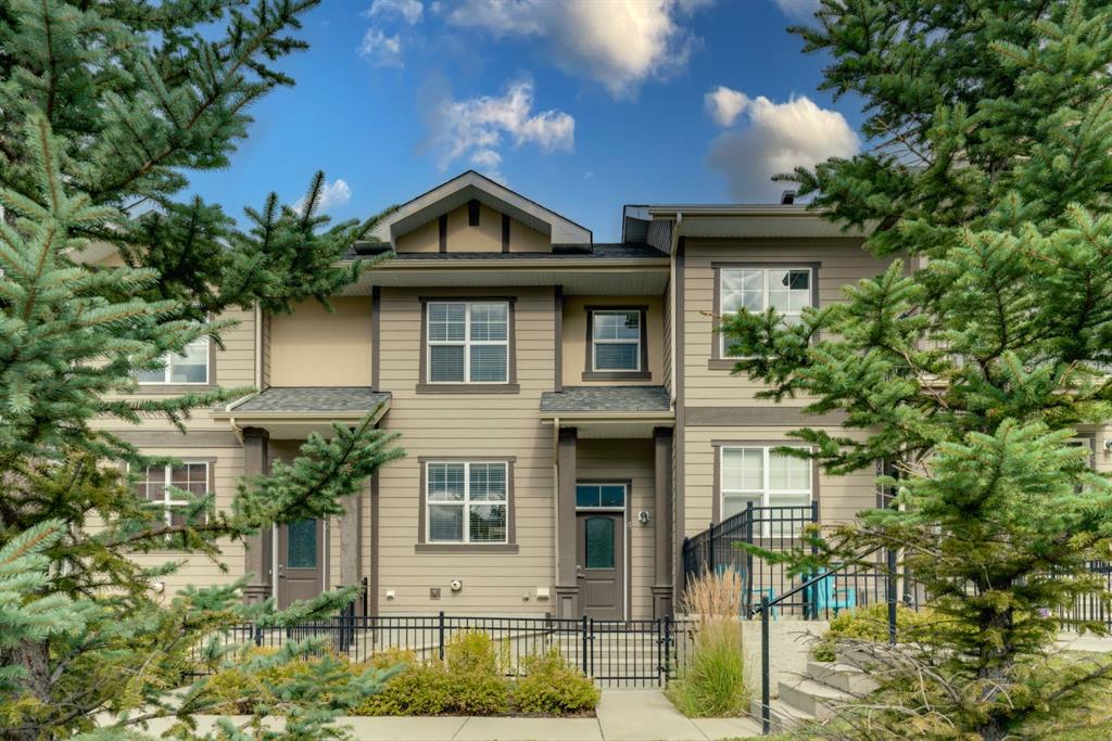Picture of 4 Evanscrest Gardens NW, Calgary Real Estate Listing