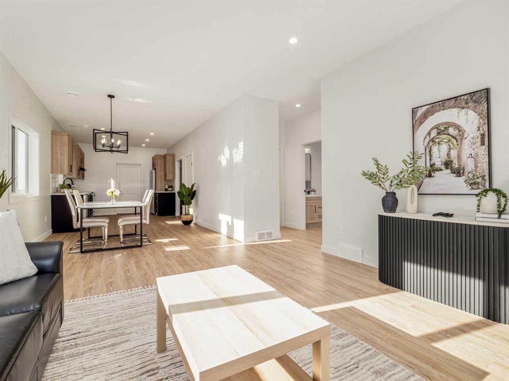 Picture of 7038 48 Street , Taber Real Estate Listing