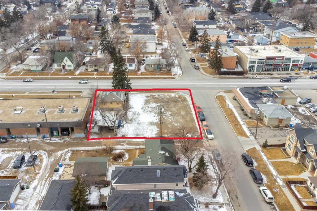 Picture of 2620 Centre Street NE, Calgary Real Estate Listing