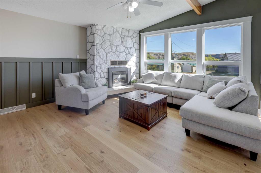 Picture of 3 Spruce Drive , Drumheller Real Estate Listing