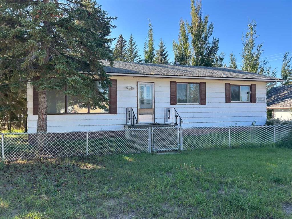 Picture of 302 Main Street  , Paradise Hill Real Estate Listing