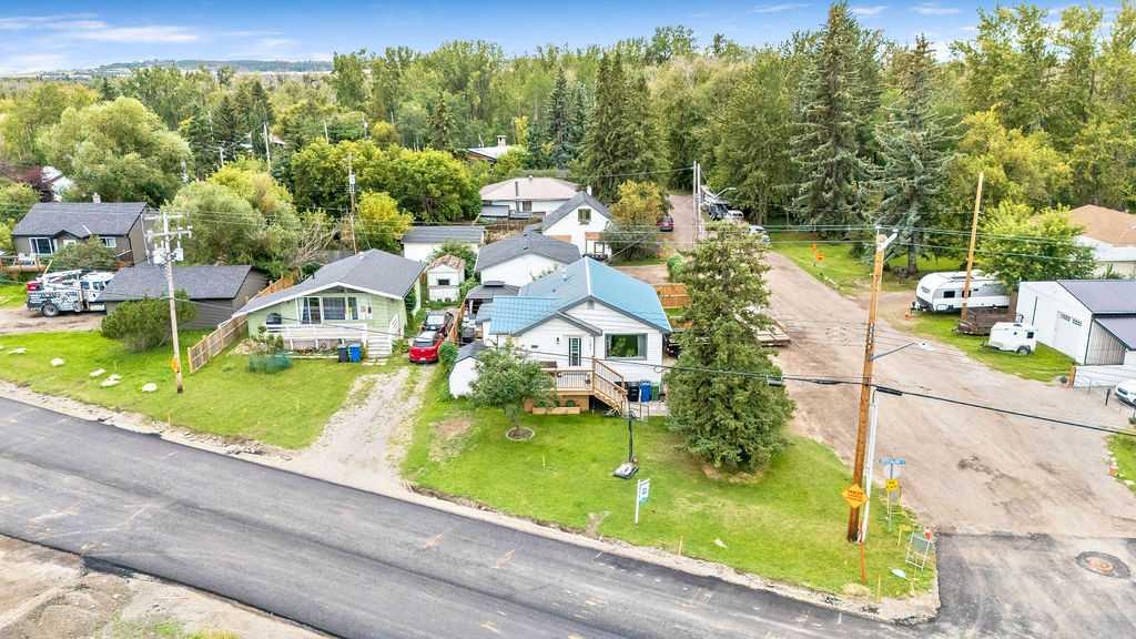 Picture of 101 S Railway Street , Okotoks Real Estate Listing
