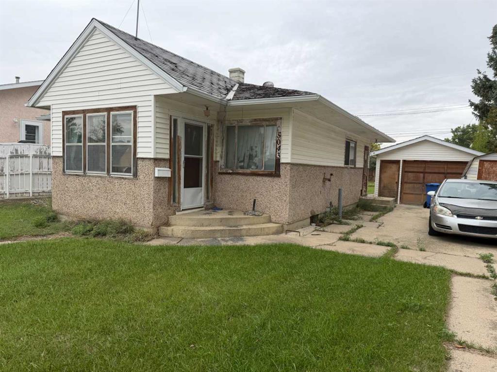 Picture of 5043 41 Avenue , Taber Real Estate Listing