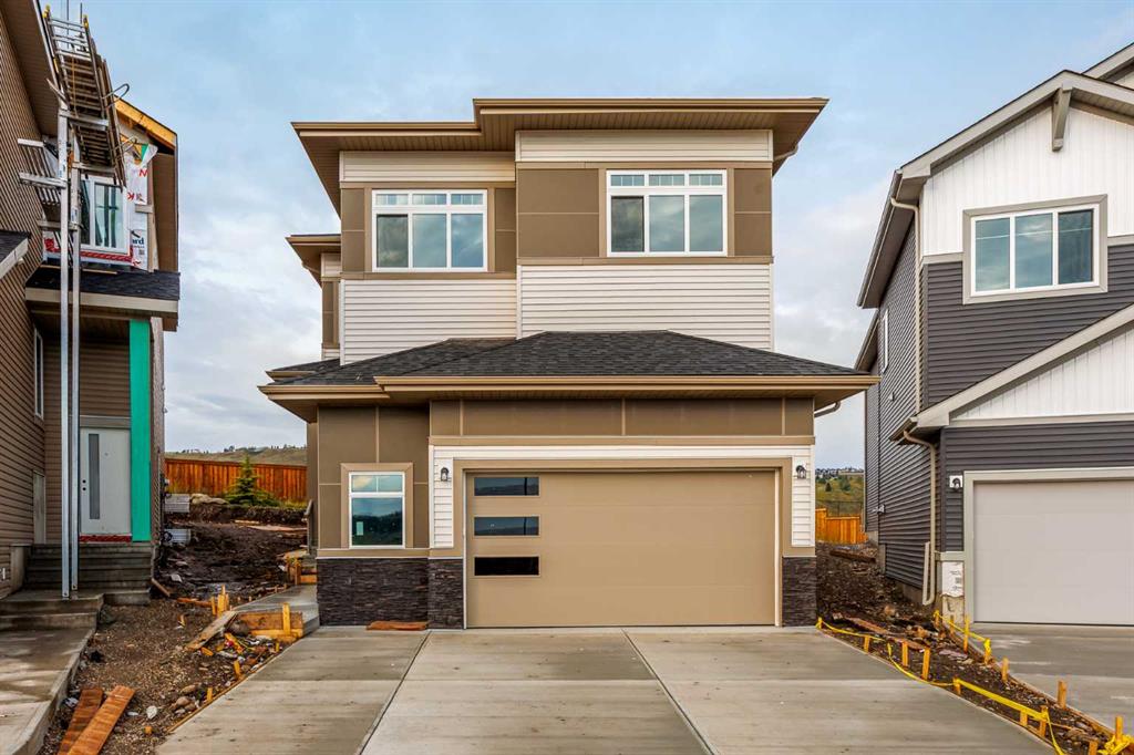 Picture of 109 Topaz Place , Cochrane Real Estate Listing