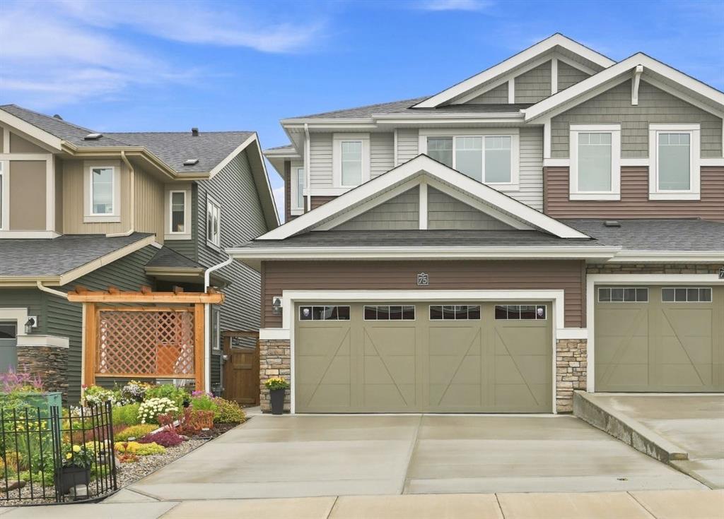 Picture of 75 Sundown Close , Cochrane Real Estate Listing