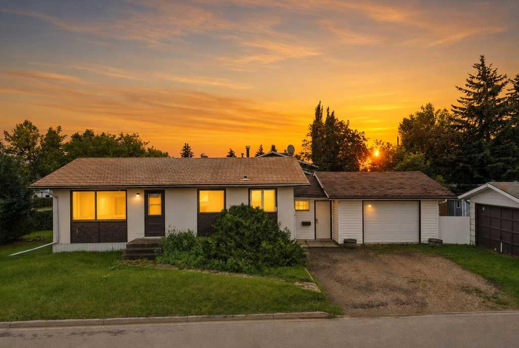 Picture of 5420 55 Street  , Ponoka Real Estate Listing