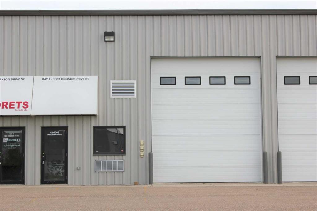 Picture of 2, 1302 Dirkson Drive NE, Redcliff Real Estate Listing