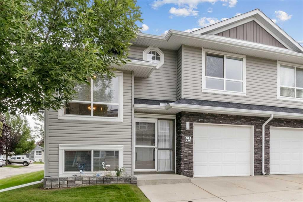 Picture of 144, 55 Fairways Drive NW, Airdrie Real Estate Listing