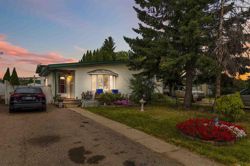 Picture of A, 10 Birch Road , Fort McMurray Real Estate Listing