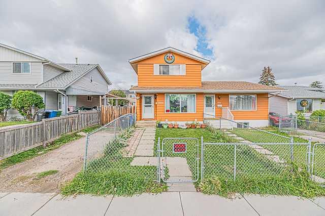 Picture of 3326 Radcliffe Drive SE, Calgary Real Estate Listing