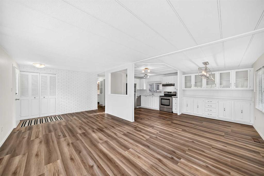 Picture of 303, 99 Arbour Lake Road NW, Calgary Real Estate Listing
