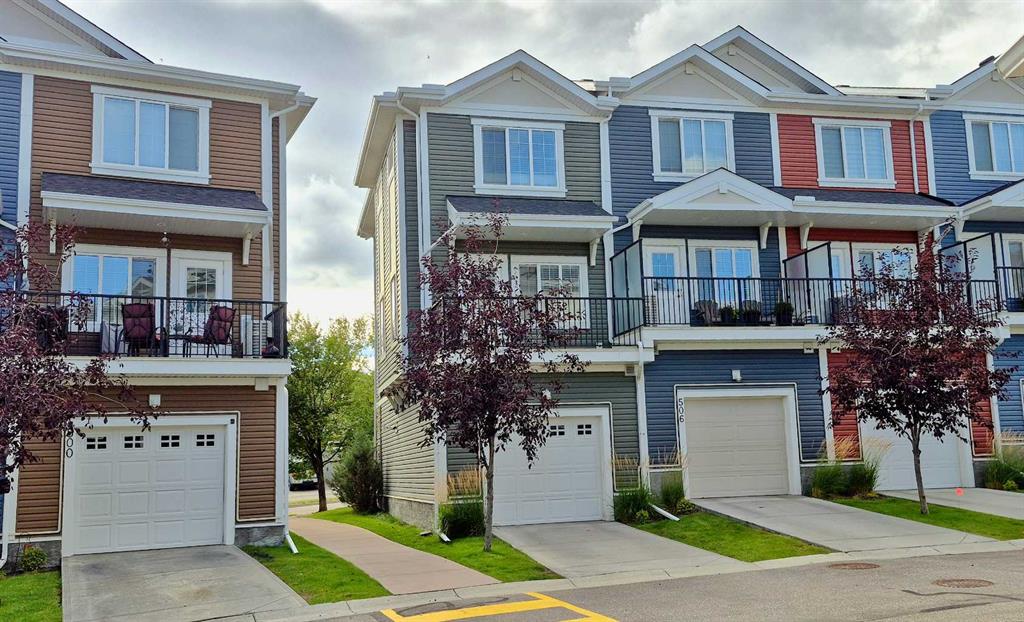 Picture of 504 NOLAN HILL Boulevard NW, Calgary Real Estate Listing