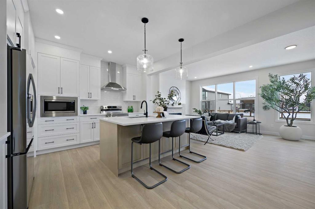 Picture of 7 Fireside Common , Cochrane Real Estate Listing