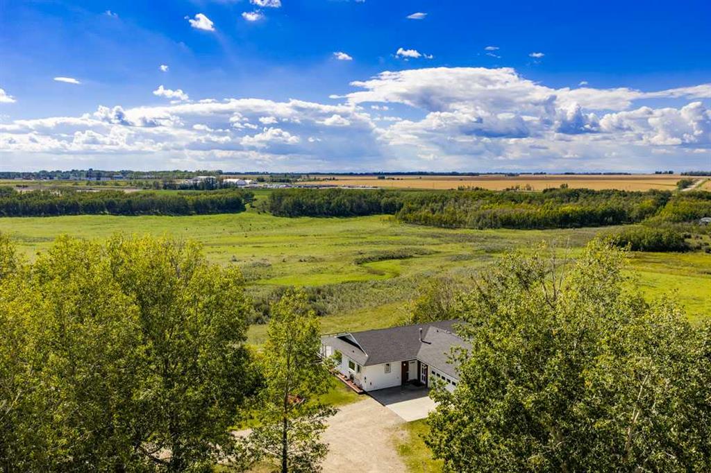 Picture of 1542 Township Road 314  , Rural Mountain View County Real Estate Listing