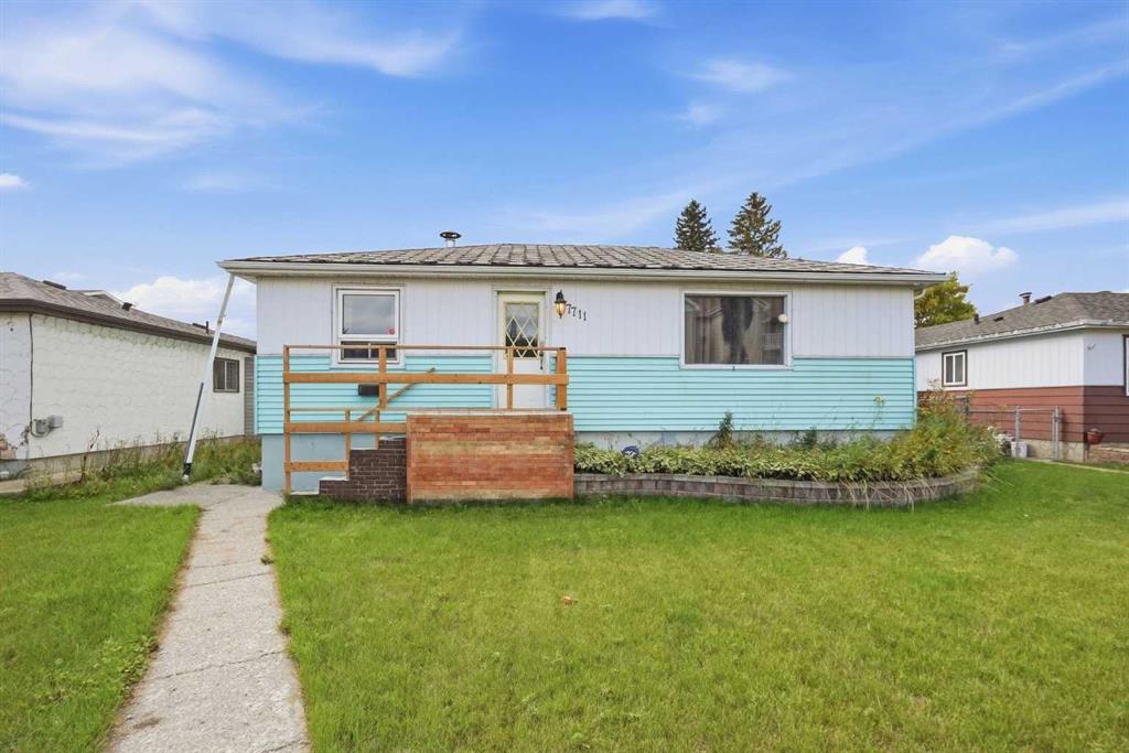 Picture of 7711 39 Avenue NW, Calgary Real Estate Listing