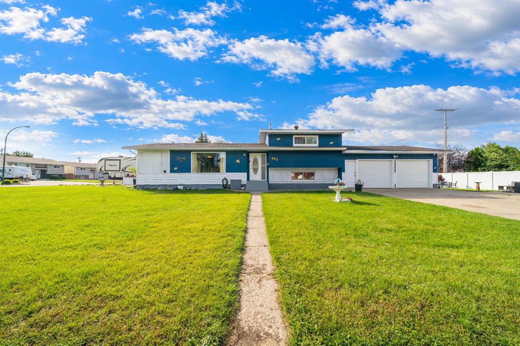 Picture of 402 Main Street S, Redcliff Real Estate Listing