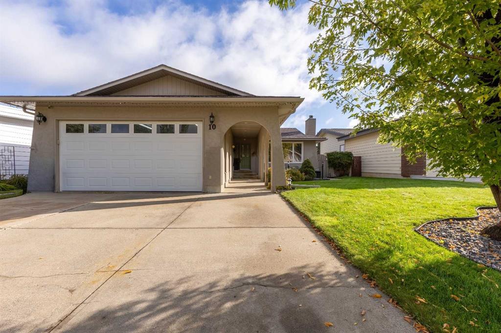 Picture of 10 Seneca Place W, Lethbridge Real Estate Listing