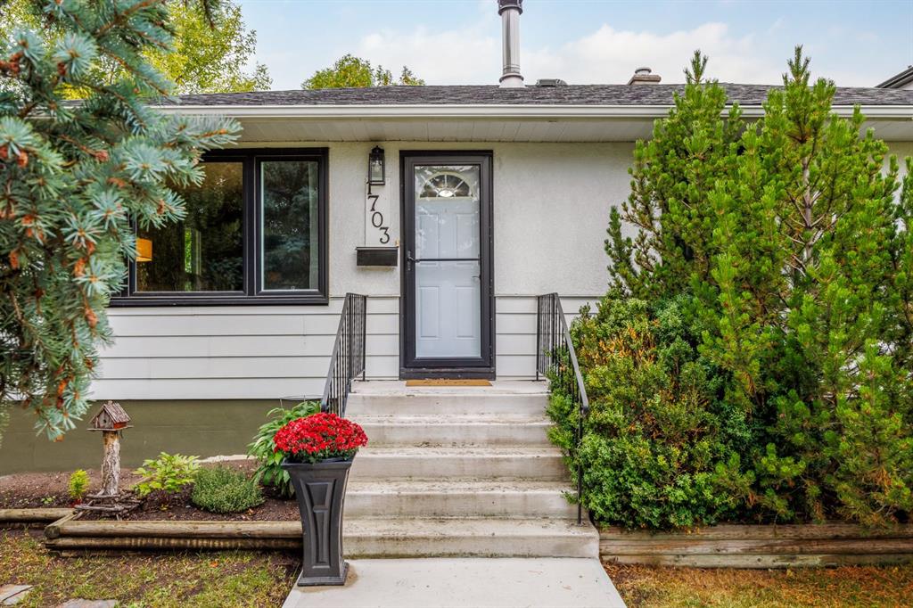 Picture of 1703 31 Street SW, Calgary Real Estate Listing