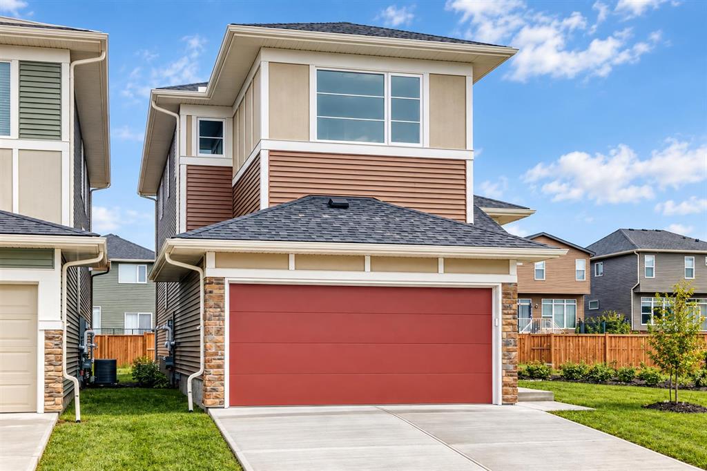 Picture of 15 Fireside Common , Cochrane Real Estate Listing