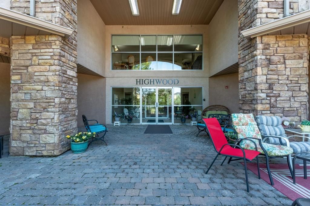 Picture of 305, 500 7 Street NW, High River Real Estate Listing