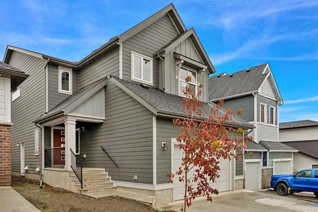 Picture of 75 Versant Rise SW, Calgary Real Estate Listing