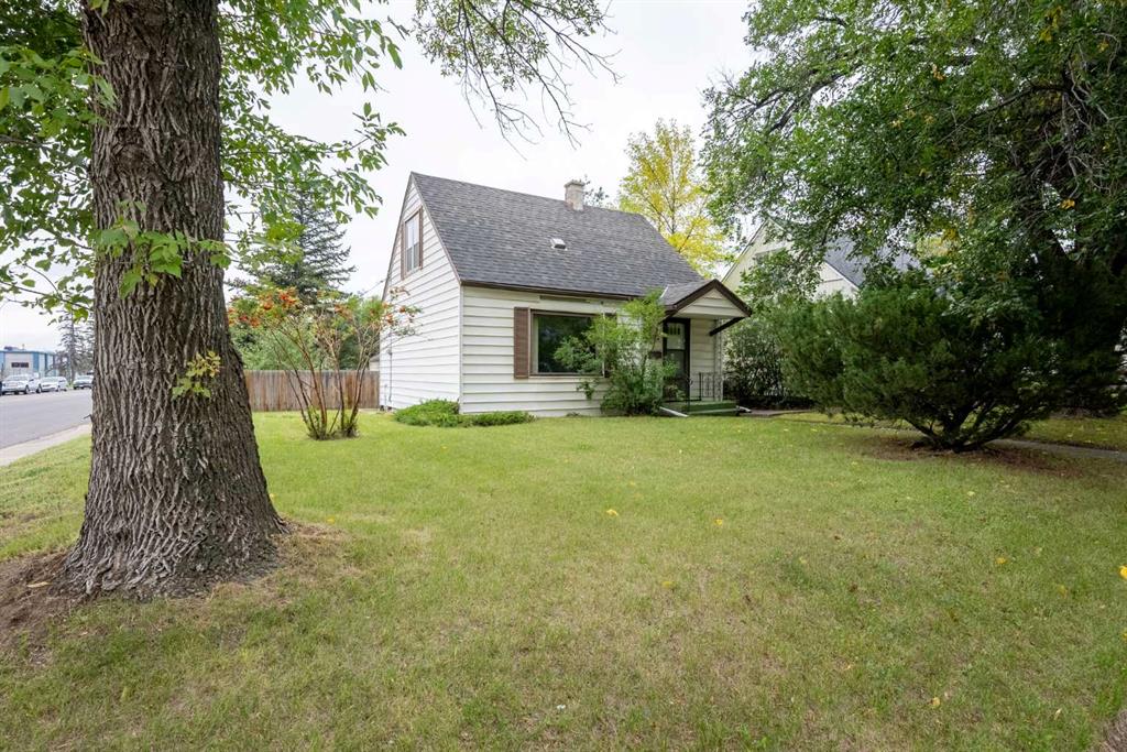 Picture of 502 12 Street N, Lethbridge Real Estate Listing