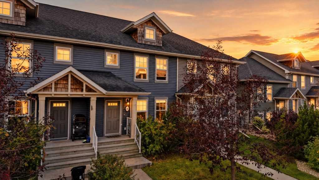 Picture of 10 Rafferty Court , Sylvan Lake Real Estate Listing