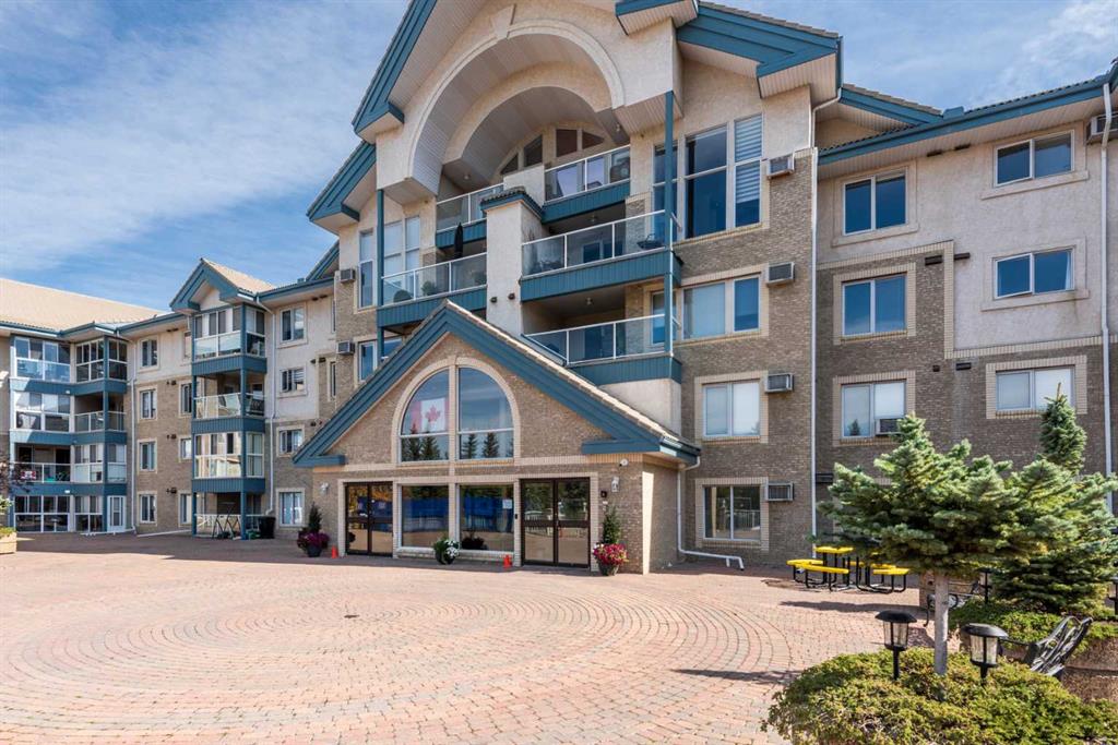 Picture of 220, 7229 SIerra Morena Boulevard SW, Calgary Real Estate Listing