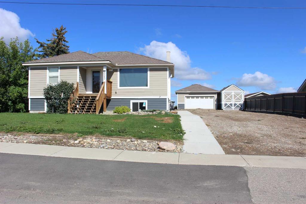 Picture of 323 3rd Street , Shaughnessy Real Estate Listing
