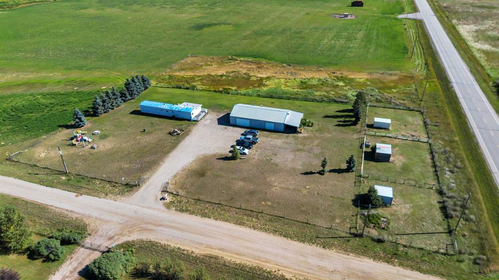 Picture of 232003 Range Road 242 , Rural Wheatland County Real Estate Listing