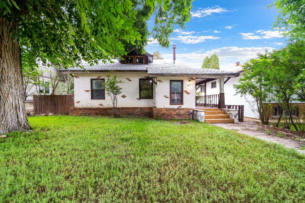 Picture of 437 1 Avenue NW, Medicine Hat Real Estate Listing