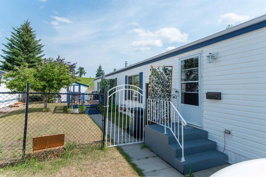 Picture of 337, 37543 England Way  , Rural Red Deer County Real Estate Listing