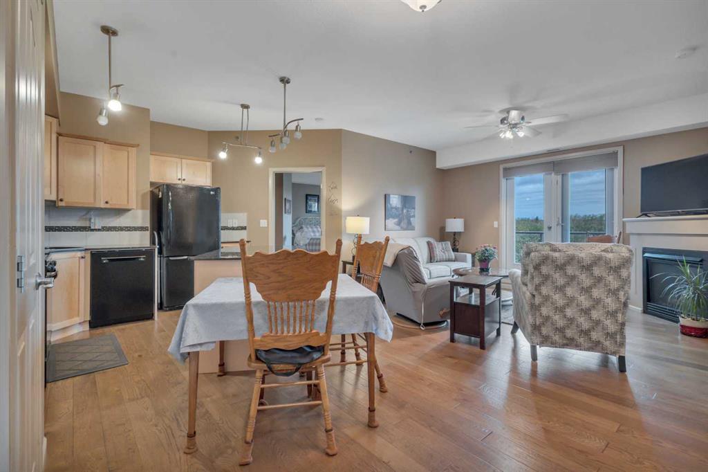 Picture of 412, 5040 53 Street , Sylvan Lake Real Estate Listing