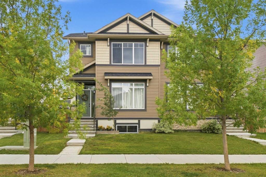 Picture of 516 West Lakeview Drive , Chestermere Real Estate Listing