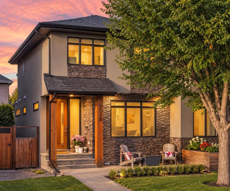 Picture of 2028 37 Avenue SW, Calgary Real Estate Listing