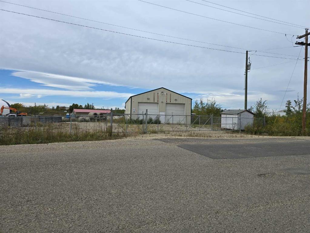 Picture of 10302 77 Street , Peace River Real Estate Listing