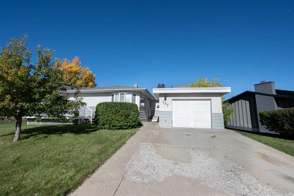 Picture of 107 Hallbrook Drive SW, Calgary Real Estate Listing